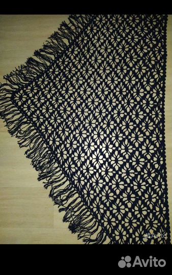 Шаль вязаная, платок вязаный