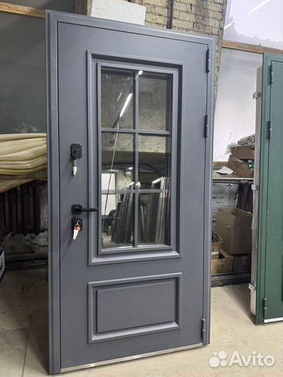 Дверь входная металлическая уличная в дом