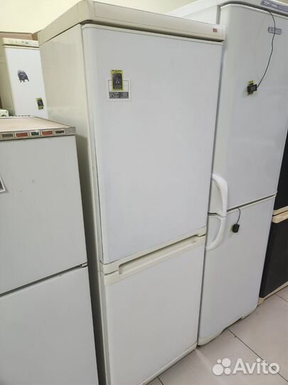Холодильник двухкамерный