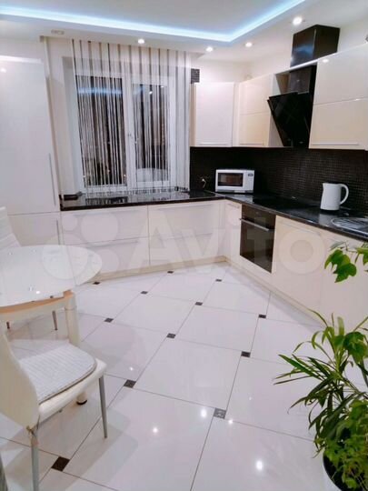 2-к. квартира, 70 м², 8/9 эт.