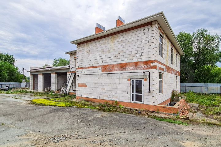 Продается здание и земельный уч