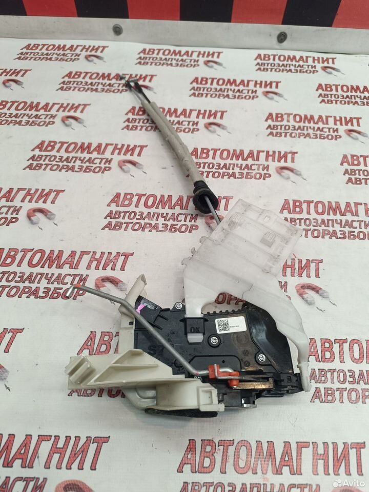 Замок двери задней правой Hyundai Santa Fe 4 TM