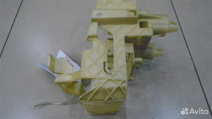 Кронштейн Peugeot 308 1 2007-2013