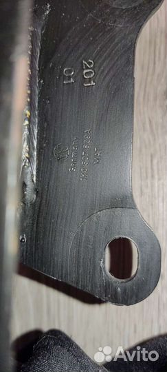 Усилитель бампера golf plus 2011