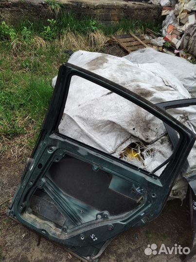 Дверь Фольцваген Пассат Б5 задняя правая