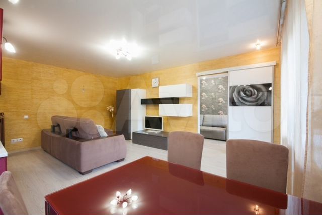 2-к. квартира, 54 м², 2/5 эт.