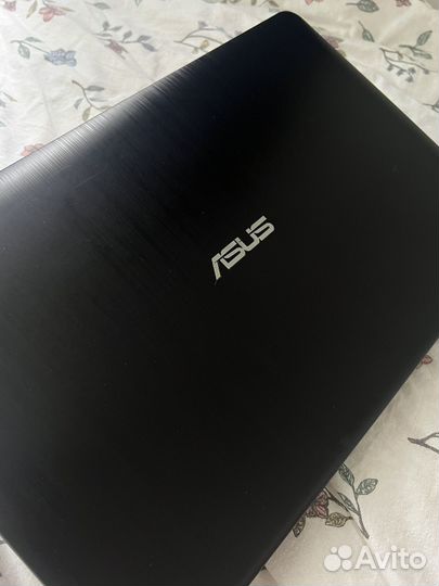 Ноутбук Asus vivoBook x540M