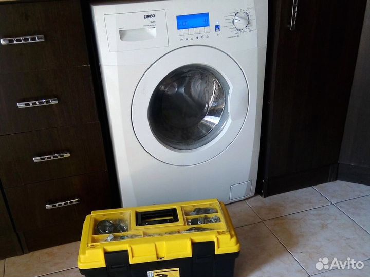 Ремонт стиральных машин / Ремонт холодильников