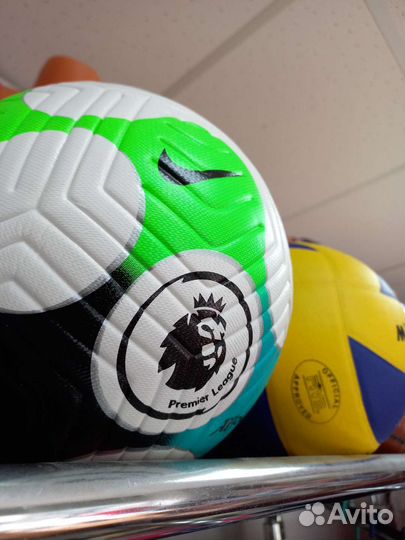 Футбольные мячи Nike premier league