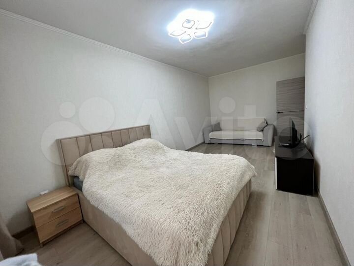 1-к. квартира, 45 м², 9/14 эт.