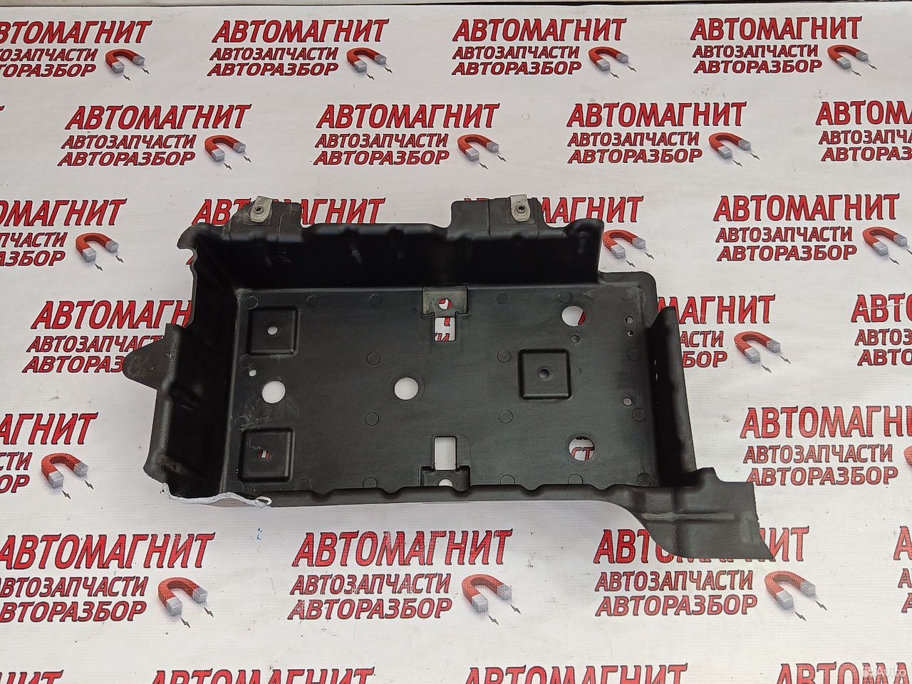 Площадка АКБ Форд Мустанг 6