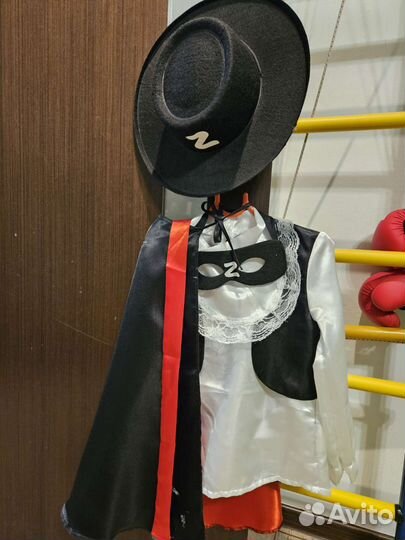 Костюм зорро
