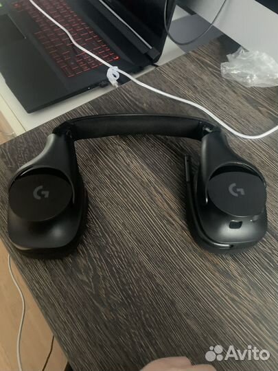 Игровые наушники logitech g533