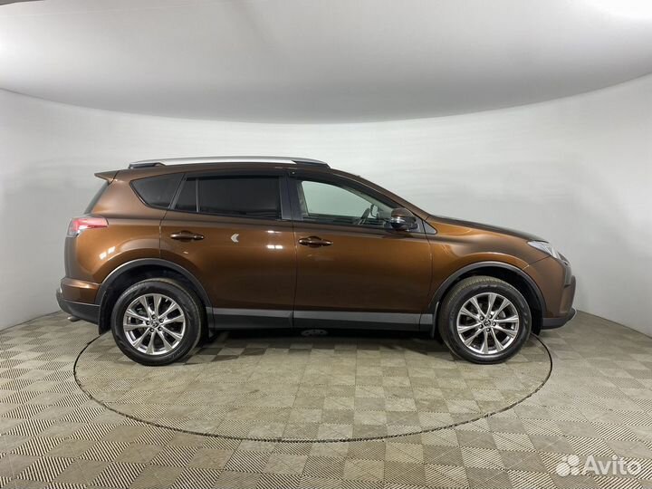 Toyota RAV4 2.2 AT, 2018, 158 800 км