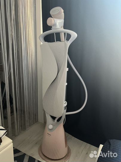 Отпариватель вертикальный Philips GC552
