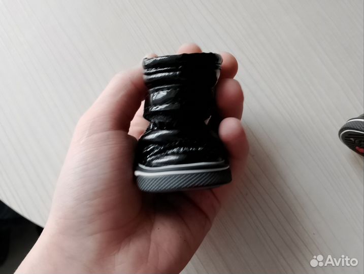 Собачьи ботинки новые