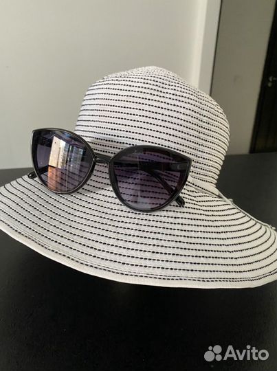 Женская белая шляпа