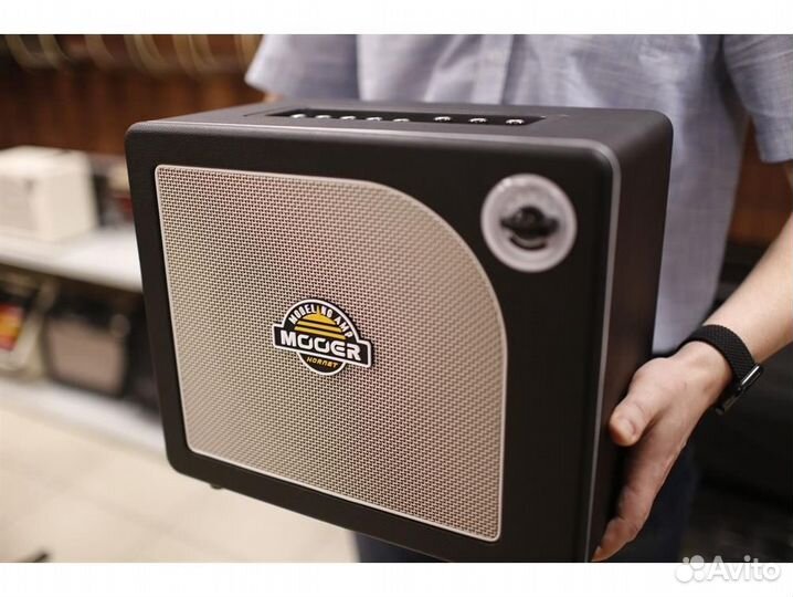 Mooer DH06 Hornet 30BK - Моделирующий гитарный ком