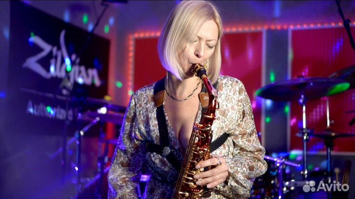 Музыкант на мероприятие. Саксафон