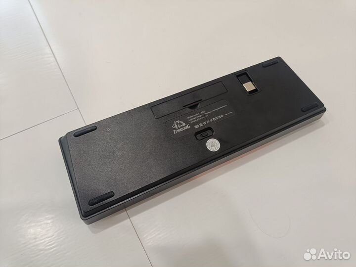 Механическая клавиатура беспроводная