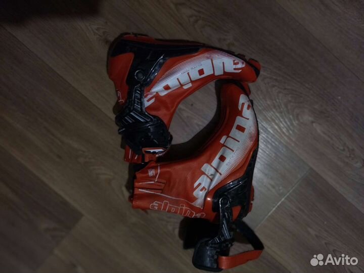 Лыжные ботинки alpina коньковые