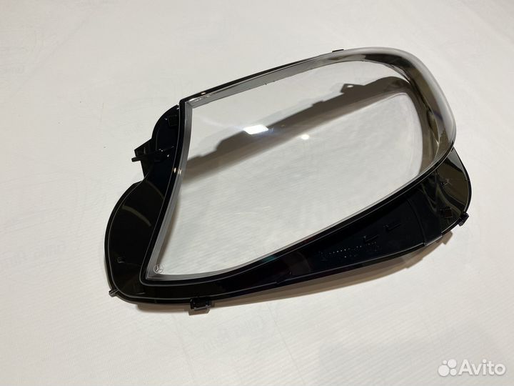 Левое стекло фары Mercedes W213 дорестайлинг