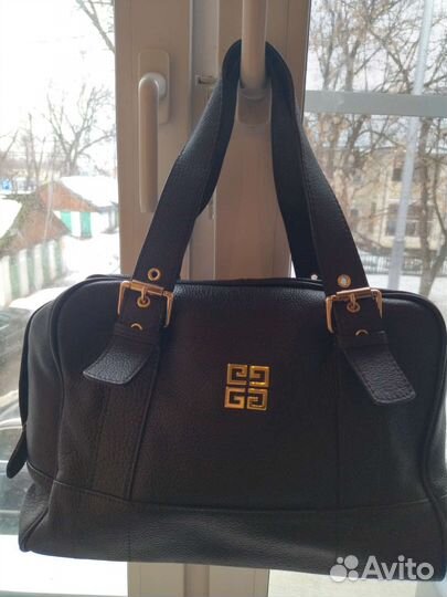 Givenchy новая натуральная кожа