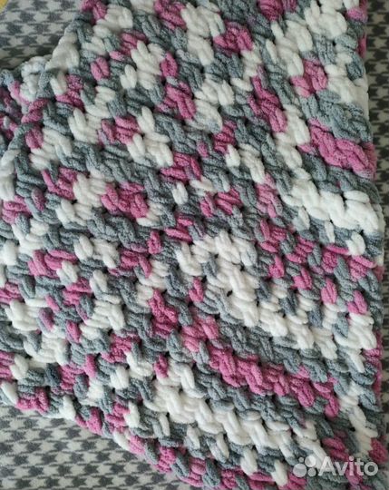 Вязаный плед ручной работы 80х90