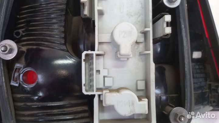 Фонарь задний правый Skoda Octavia 2 A5