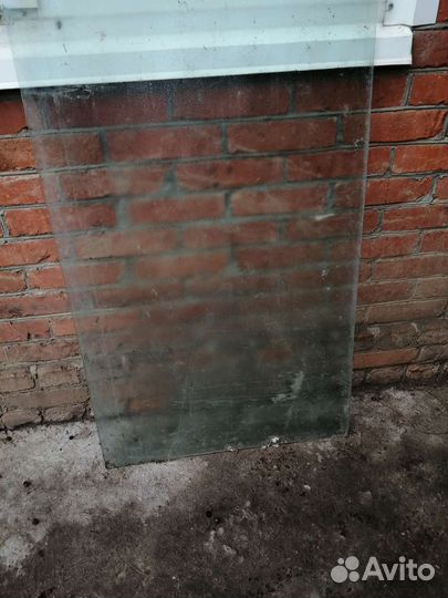 Стекло ветрина 70см на 130 см