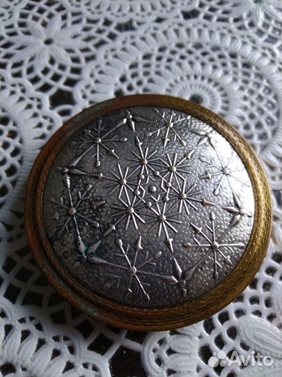 Пудреница винтаж