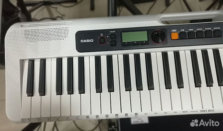 Синтезатор Casio CT-S200WE