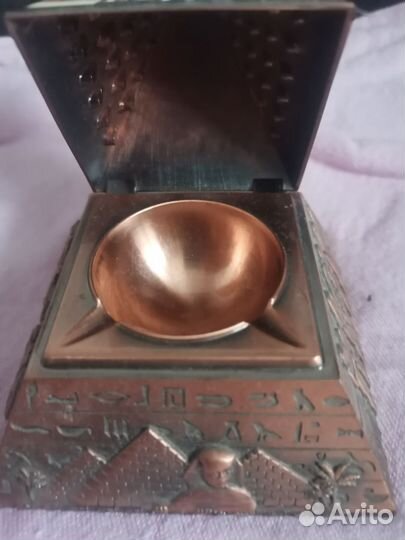 Статуэтка шкатулка египетская пирамида