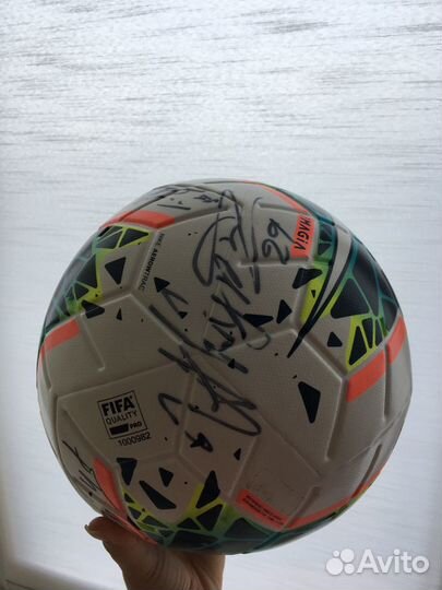 Мяч с автографами Команды Спартака 2019