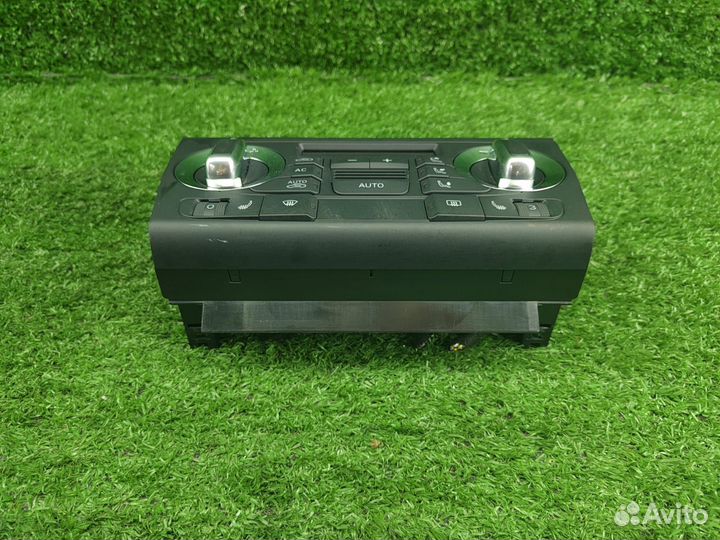 Блок управления климат-контролем 8P0820043BL Audi