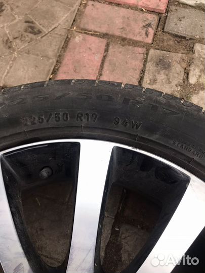 Шины с дисками r 17 летние-4шт