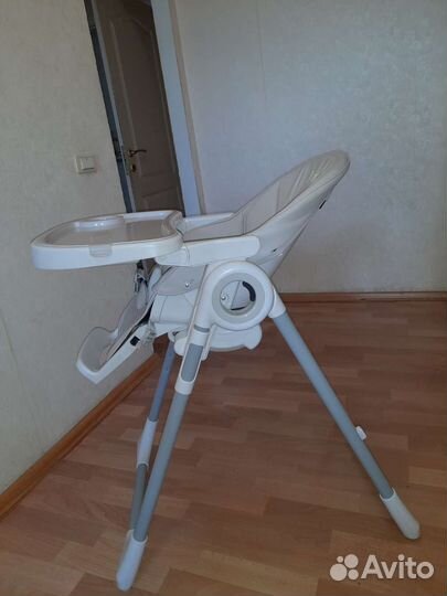 Детский стульчик для кормления