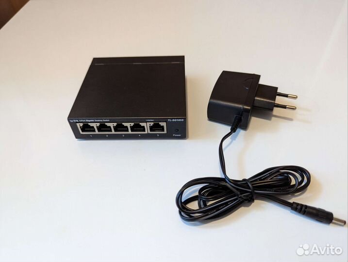 Гигабитный коммутатор TP-link TL-SG105S