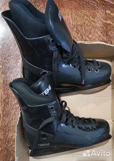 Коньки хоккейные 39 размер