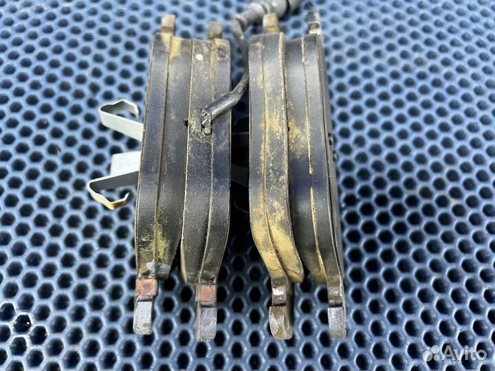 Колодки тормозные передние VW Tiguan NF 06-11