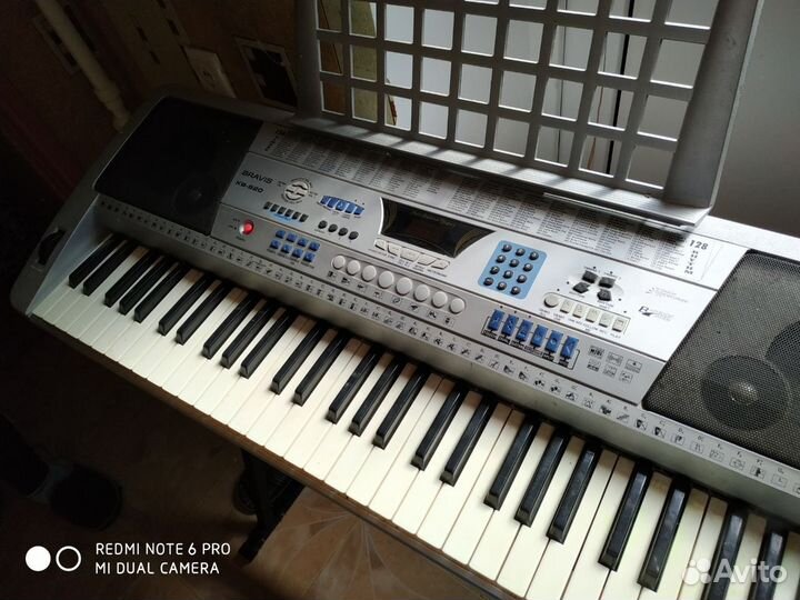 Синтезатор Bravis