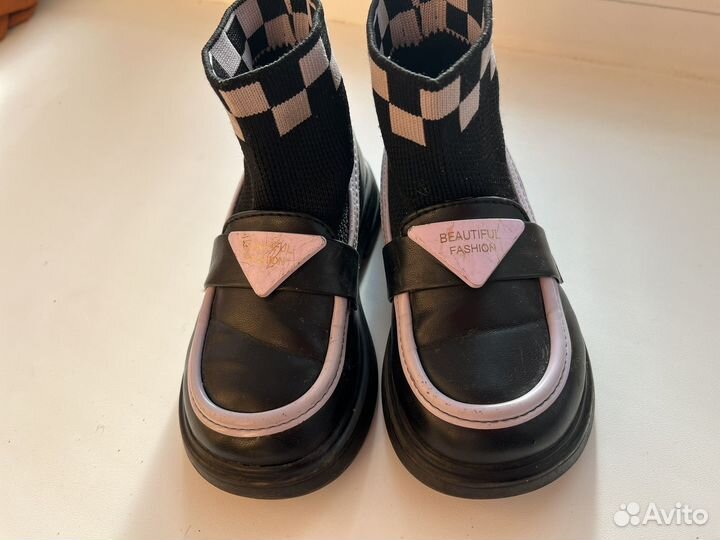 Сапожки осень - весна для девочки