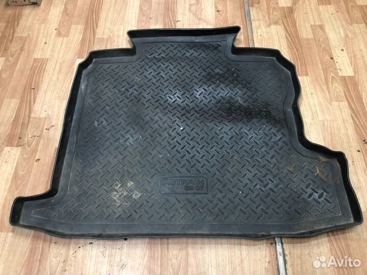 Резиновый ковер багажника Astra H седан