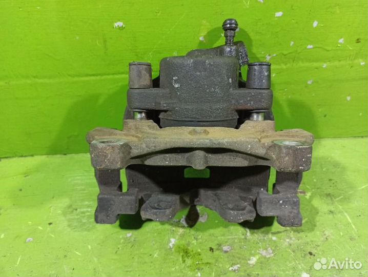 Суппорт тормозной передний Land Rover Freelander 2