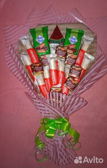 Сладкий букет из конфет