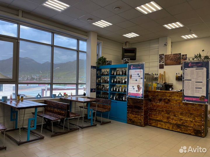 Кофейня-цветочная