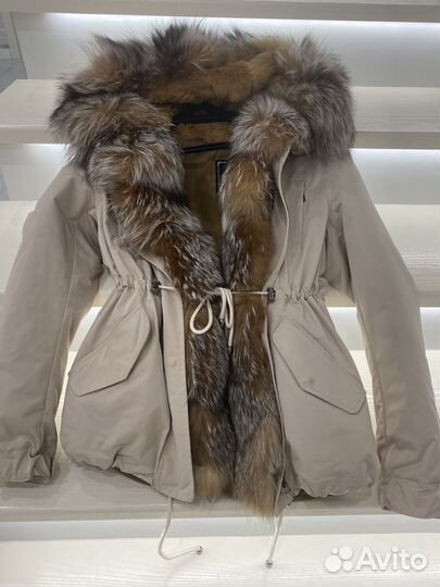 Парка женская с натуральным мехом 42-44