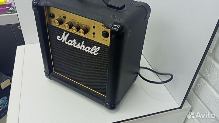 Комбоусилитель Marshall MG10CF