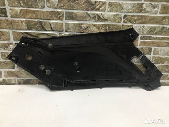 Накладка декоративная левая Volvo Xc90 2 2.0 dizel