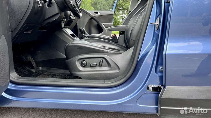 Volkswagen Tiguan, 2011